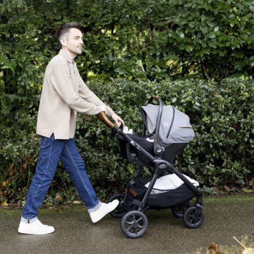 Autosedačka Joie SPRINT™ 2026 - Varianta: Joie sprint™ Signature ebony