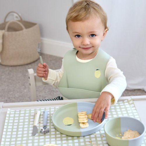 Silikonový jídelní set Lässig HAPPY FRUITS 2025 - Varianta: LÄSSIG Dish Set Silicone Section Happy Fruits 2025 cherry