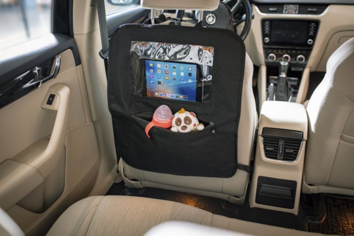Ochrana sedadlá pod autosedačku s vreckom na tablet Zopa 2023