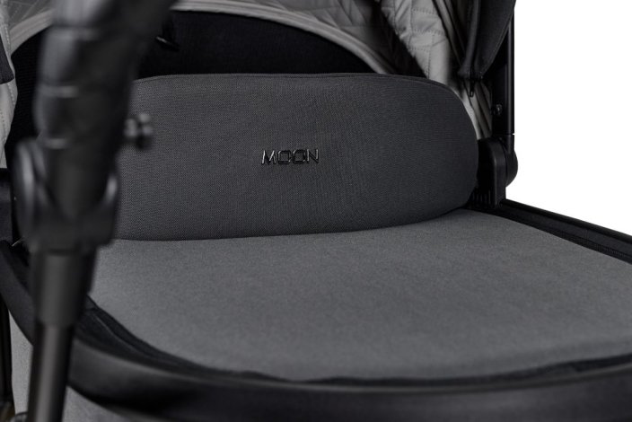Dvojkombinace kočárku Moon PIÚ Extra set 2025 Black matt - Varianta: Black matt - MUD