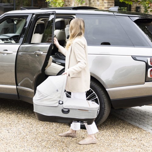 Hluboká korba/Autosedačka Joie CALMI R129 SIGNATURE 2024 ( HUSH R 129 ) - Varianta: Joie calmi™ R129 2025 Signature carbon + i-Base™ Encore