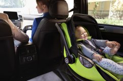 Autosedačka Kiddy EVOLUNA i-size 2 + Isofix základna 2023 - Grey Melánge Icy Grey