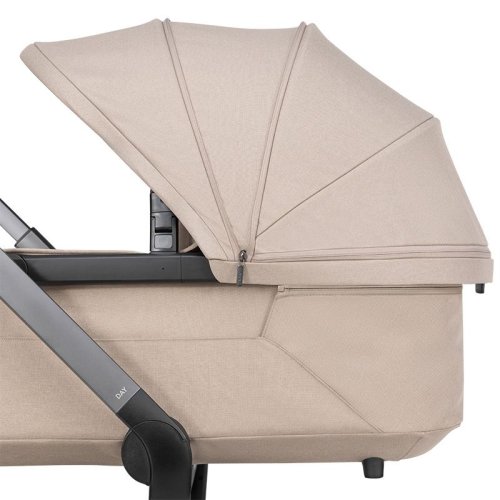 Dvojkombinace kočárku Joolz Day5 kompletní set 2025 + dárek - Varianta: JOOLZ | Joolz Day5 kompletní set | Sage green