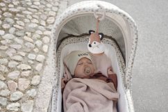 Závěsná hračka Elodie Details - Florian The Fox 2023