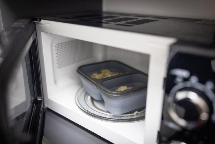 Silikonový svačinový box s příborem Zopa 2025 - Velký - Varianta: Mustard Yellow