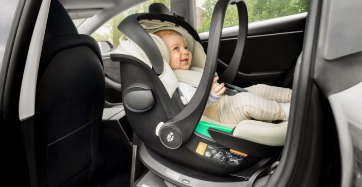 Autosedačka XM Plus i-Size bundle Zopa 2026