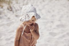 Čepeček pro miminka Elodie Details - Autumn Rose, 6-12 měsíců